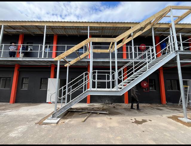 198M² WAREHOUSE TO LET IN NDABENI